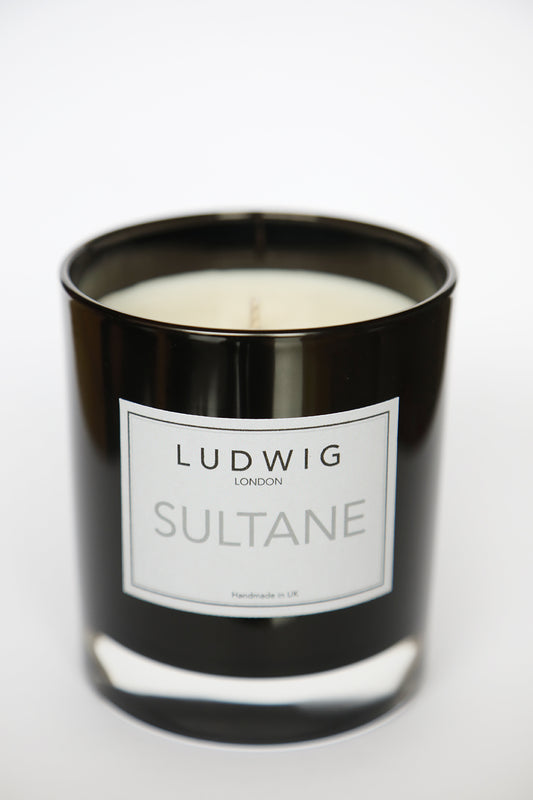 Sultane scented candle